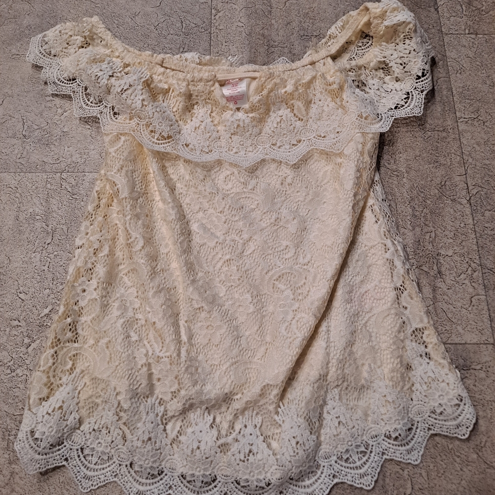 Lace top